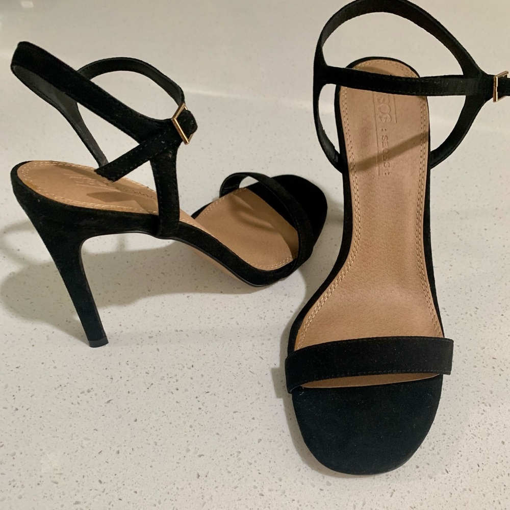 Black suede heels